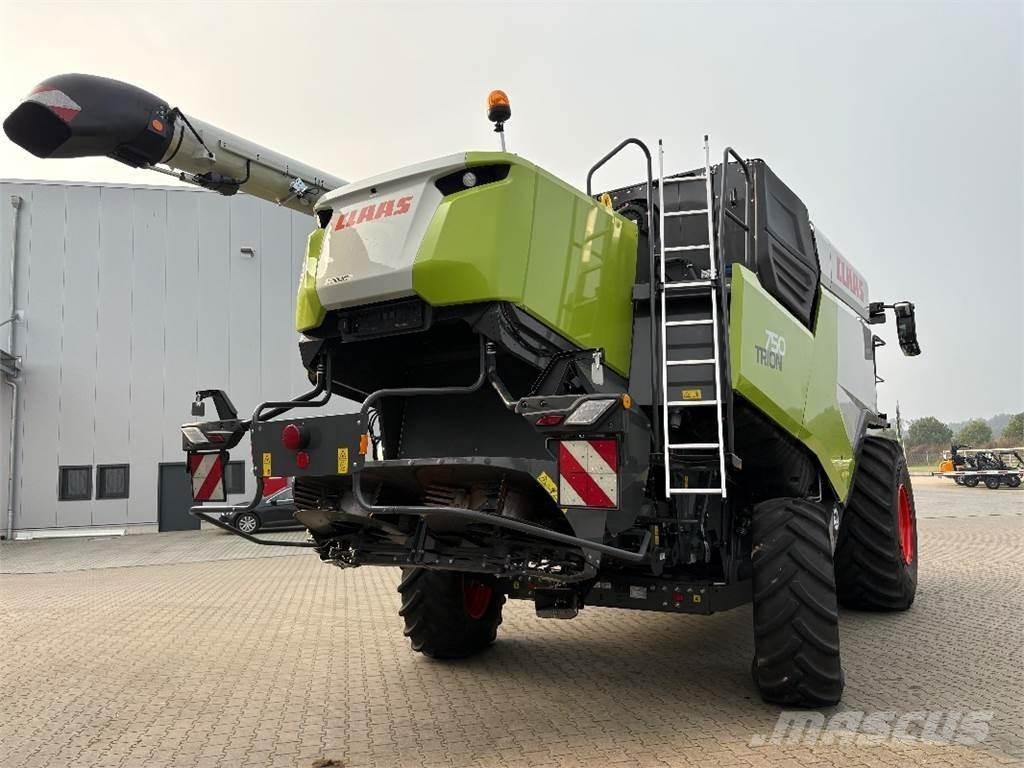 CLAAS TRION 750 Leikkuupuimurit