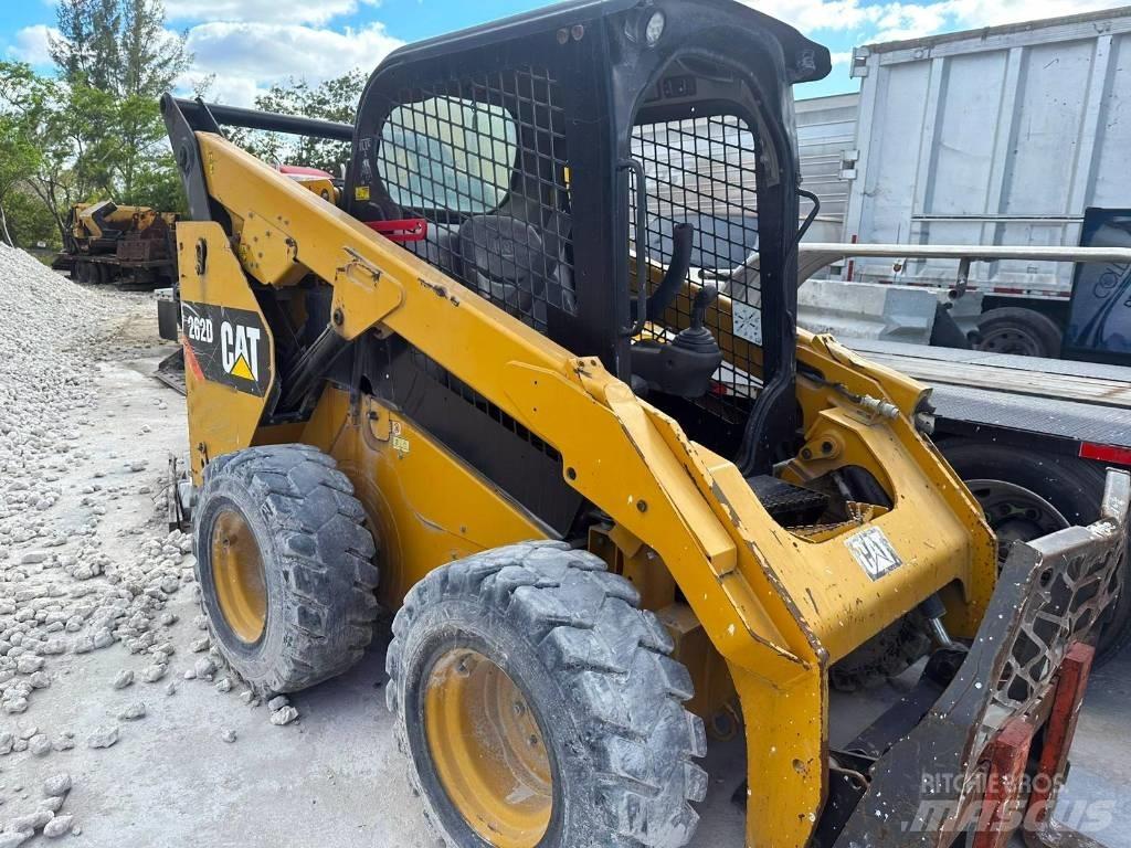 CAT 262 D Liukuohjatut kuormaajat