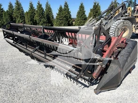 Case IH 1020 Leikkuupöydät