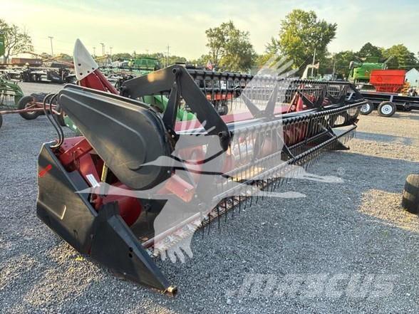 Case IH 1020 Leikkuupöydät