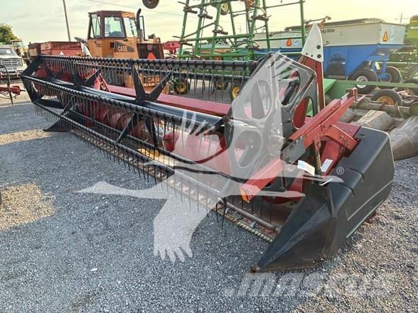 Case IH 1020 Leikkuupöydät
