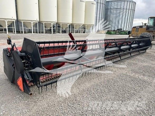 Case IH 1020 Leikkuupöydät