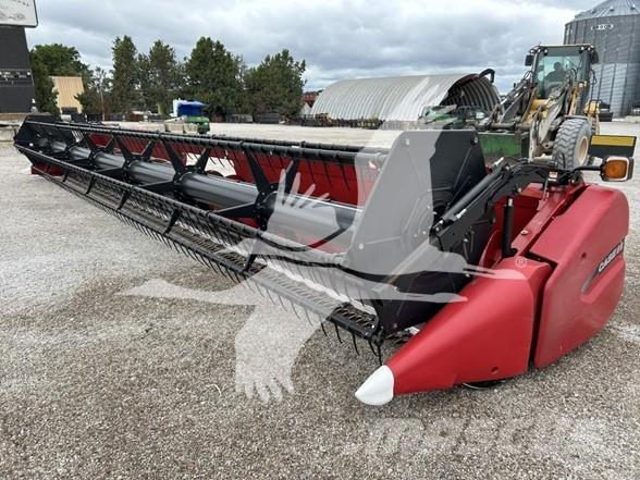 Case IH 3020 Leikkuupöydät