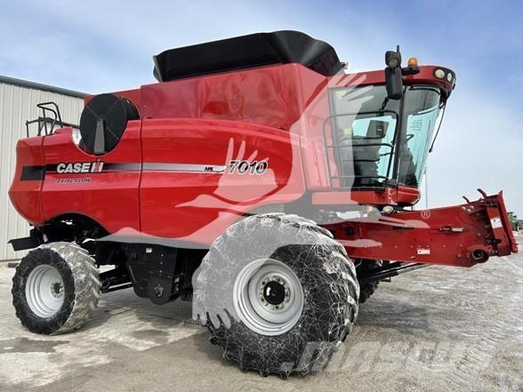 Case IH 7010 Leikkuupuimurit