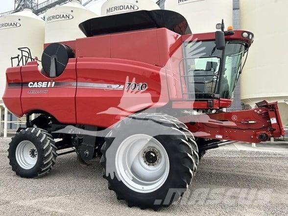 Case IH 7010 Leikkuupuimurit