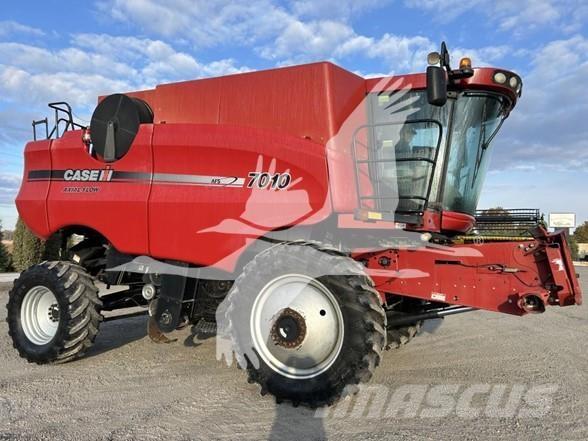 Case IH 7010 Leikkuupuimurit