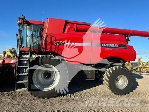 Case IH 7120 Leikkuupuimurit