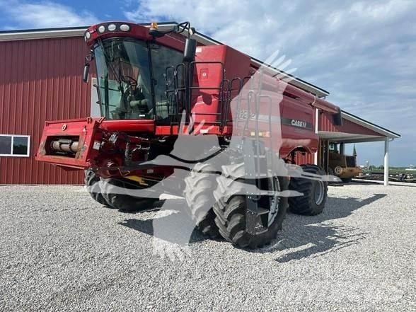 Case IH 8120 Leikkuupuimurit