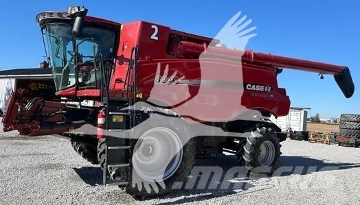 Case IH 8240 Leikkuupuimurit
