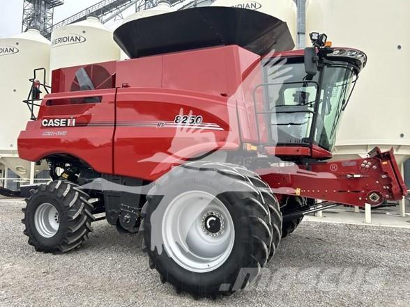 Case IH 8250 Leikkuupuimurit