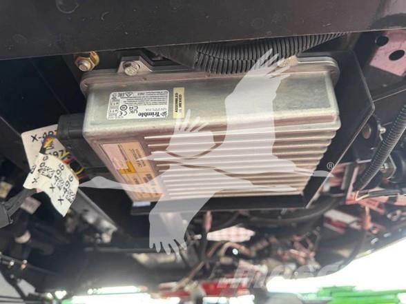 Case IH 8250 Leikkuupuimurit