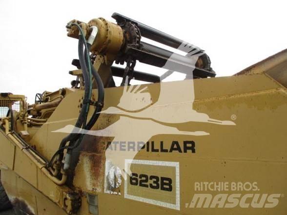 CAT 623B Kaavinvaunut