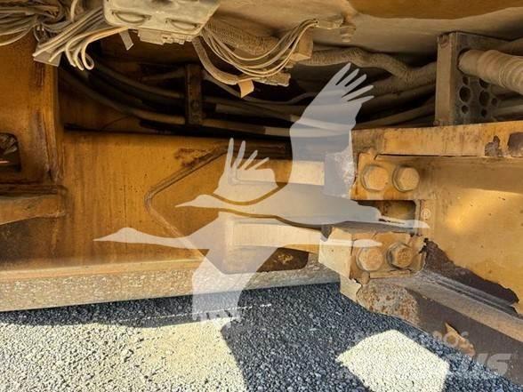 CAT CB54 Yksivalssijyrät