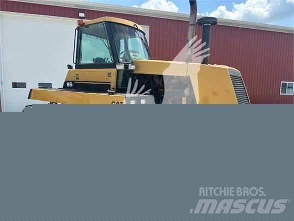 CAT CH65 Traktorit