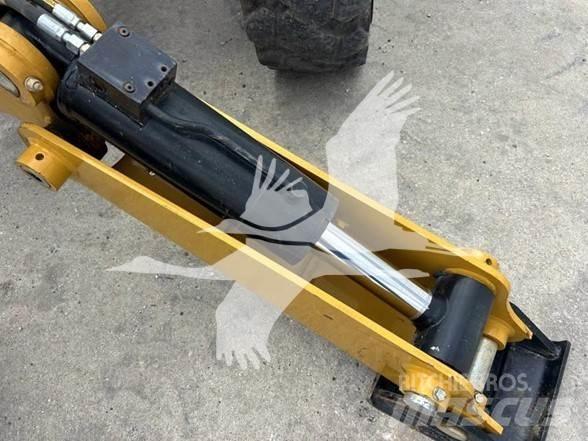 CAT TL1055D Kurottajat