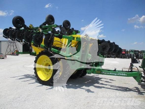 Farm King 2460 Lannoitteenlevittimet
