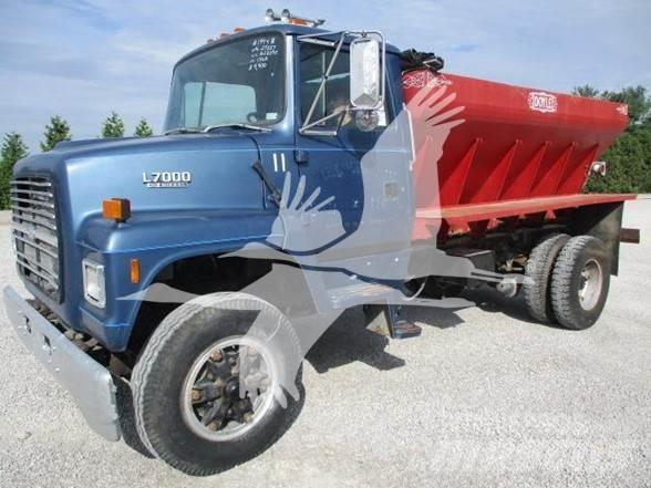 Ford LN7000 Muut koneet