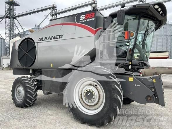 Gleaner S98 Leikkuupuimurit