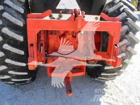 J I Case 2390 Traktorit