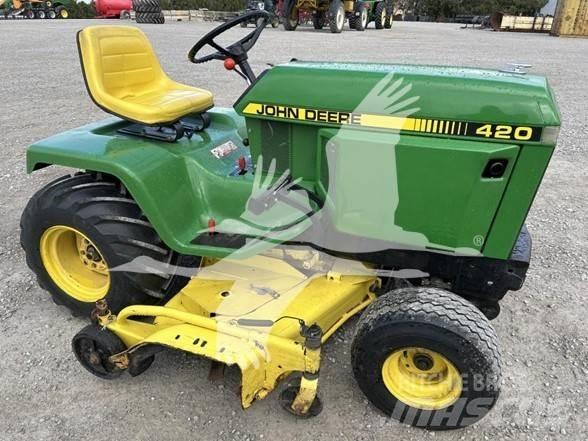 John Deere 420 Päältäajettavat ruohonleikkurit