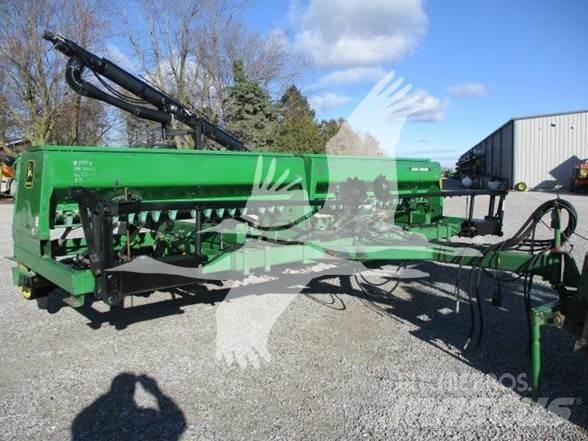 John Deere 750 Kylvökoneet