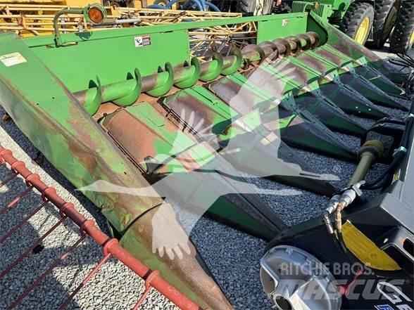 John Deere 843 Leikkuupöydät