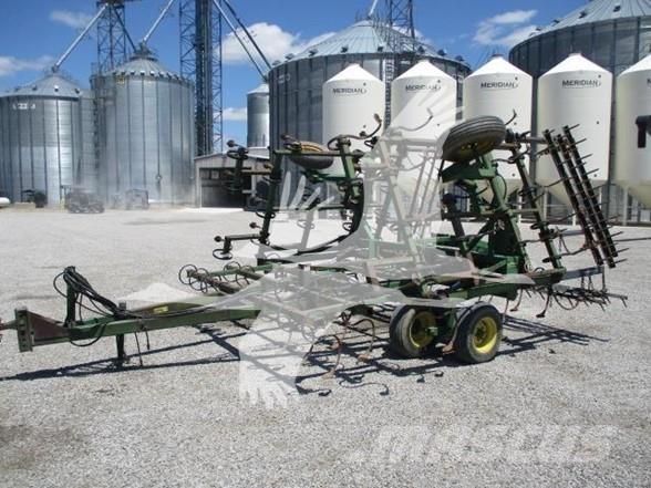 John Deere 960 Kultivaattorit