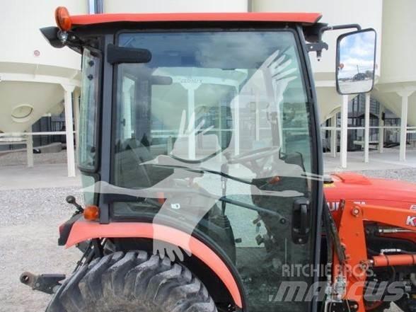Kubota B3350 Traktorit