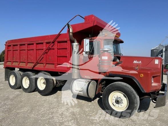 Mack RB688S Sora- ja kippiautot