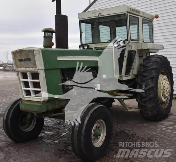 Oliver G1355 Traktorit