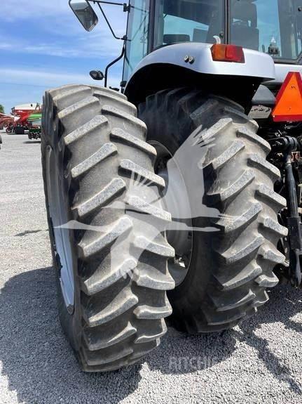 White 8310 Traktorit