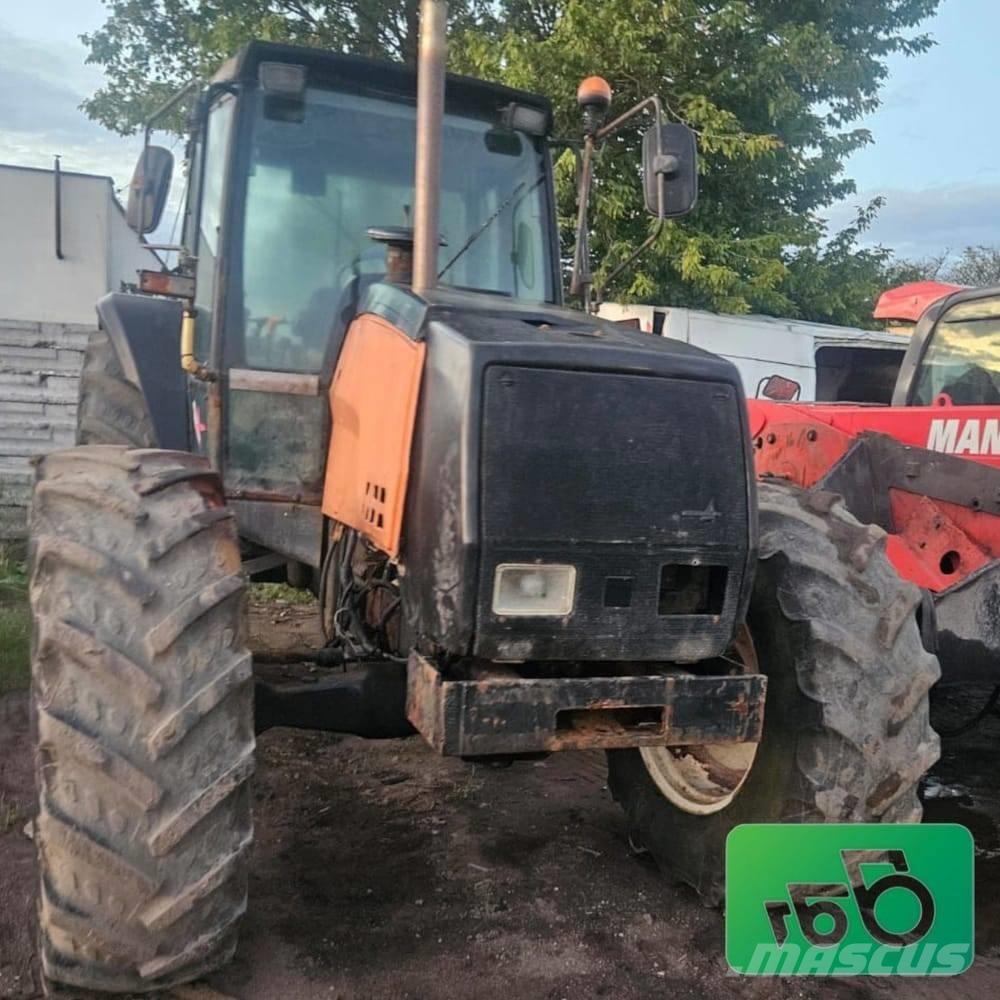 Valmet 8350. Parts Traktorit