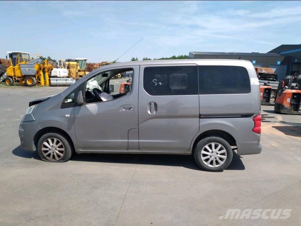 Nissan NV 200 Pakettiautot
