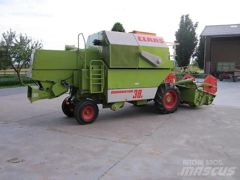 CLAAS Dominator 38 Leikkuupuimurit