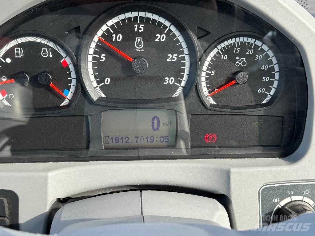 Valtra N 124 Traktorit