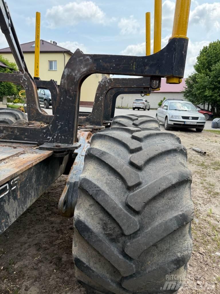 Valtra + KRONOS T 193 Traktorit