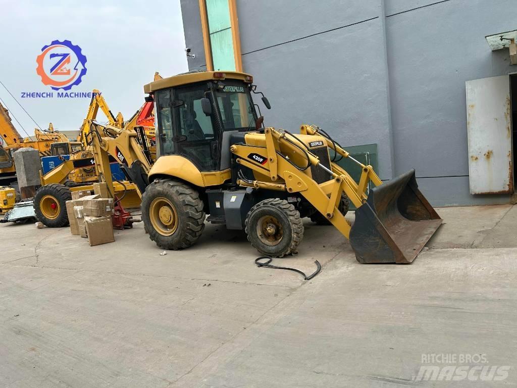 CAT 420 F Kaivurikuormaajat