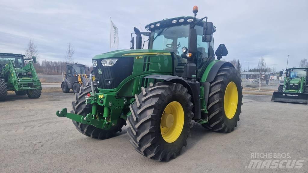 John Deere 6230 R Traktorit