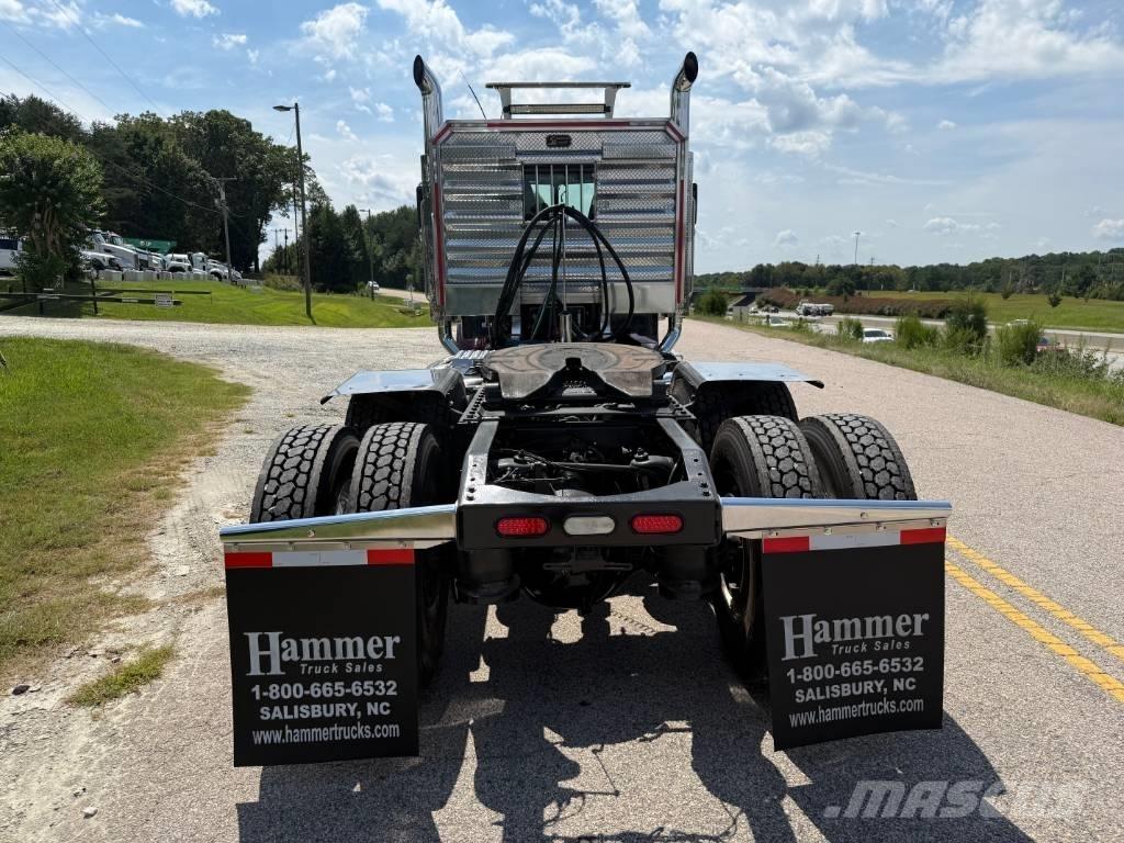 Peterbilt 389 Vetopöytäautot