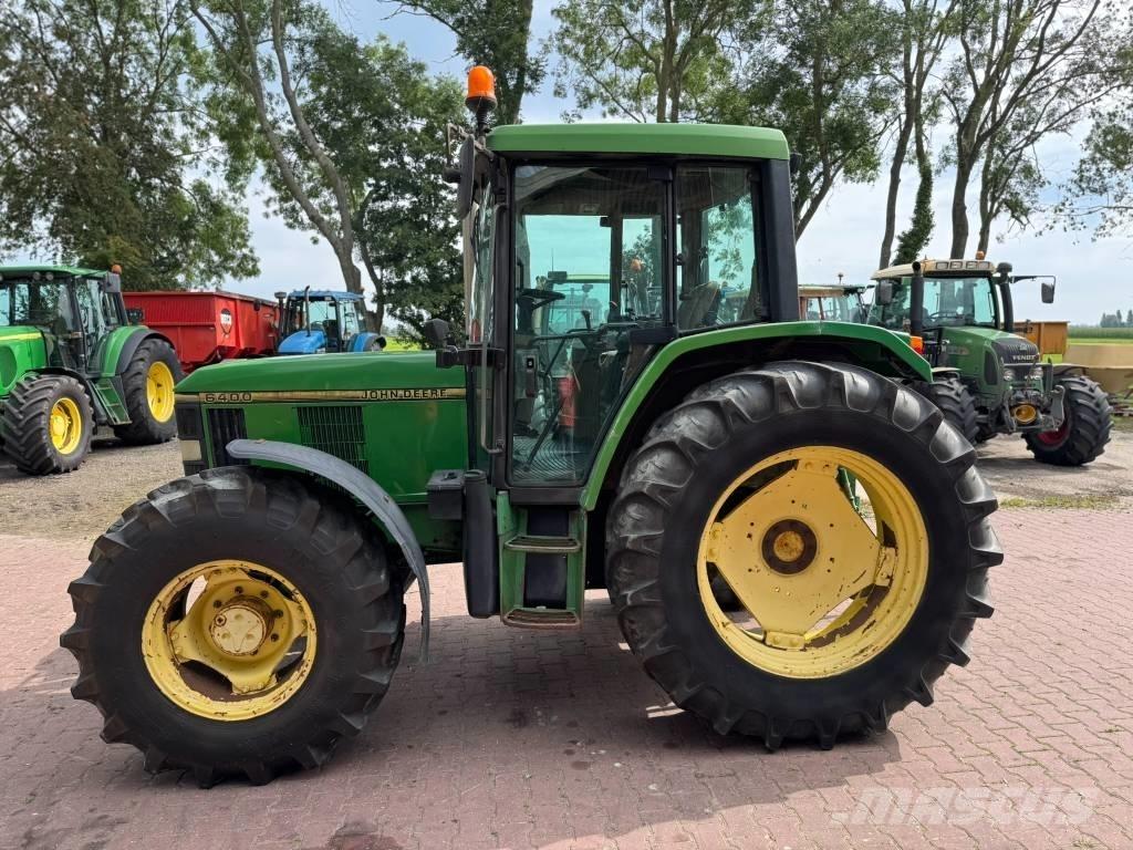 John Deere 6400 Traktorit