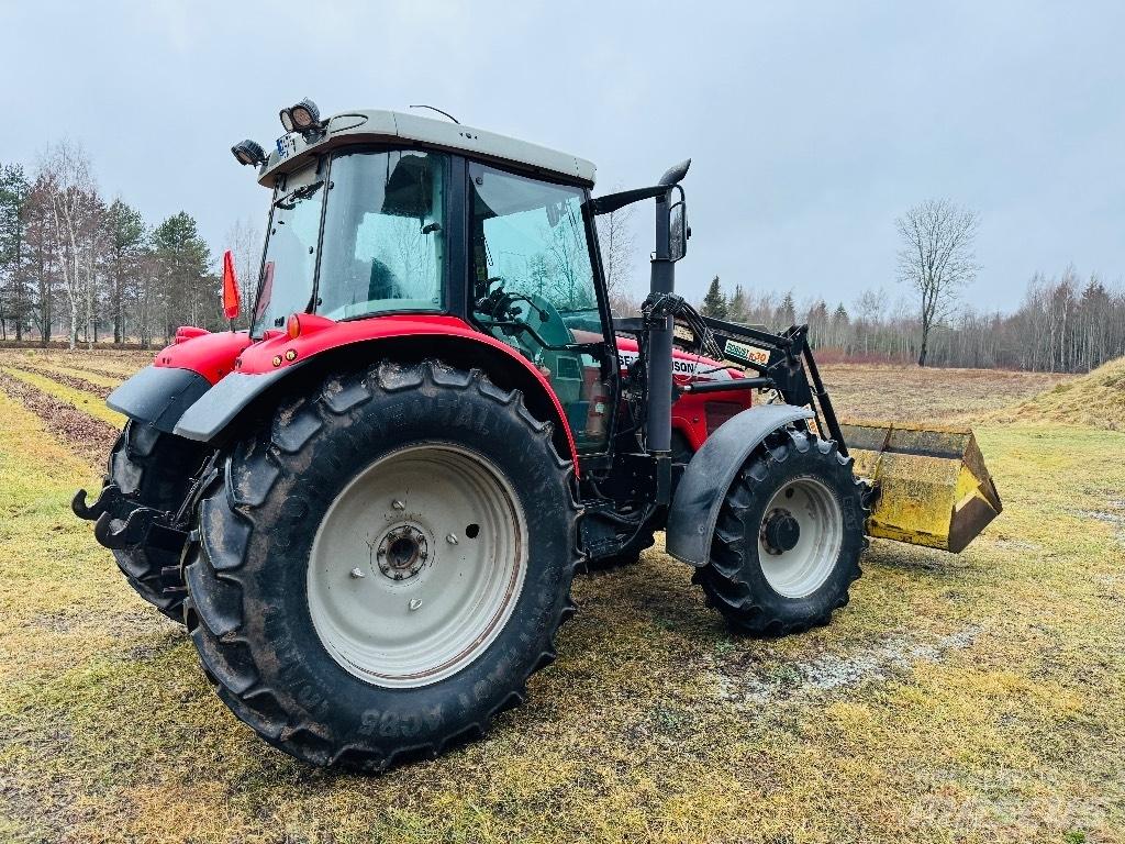 Massey Ferguson 5470 Traktorit