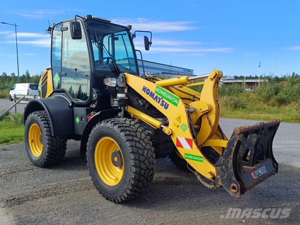 Komatsu WA 100 M-8 Pyöräkuormaajat