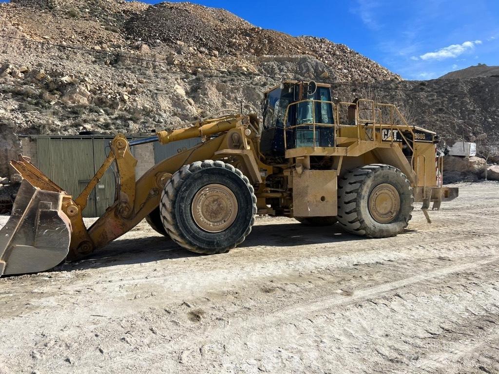 CAT 988 G Pyöräkuormaajat