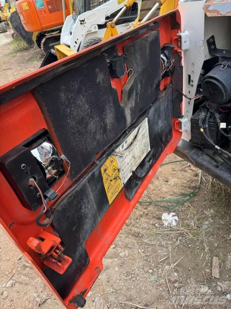 Bobcat S 550 Liukuohjatut kuormaajat