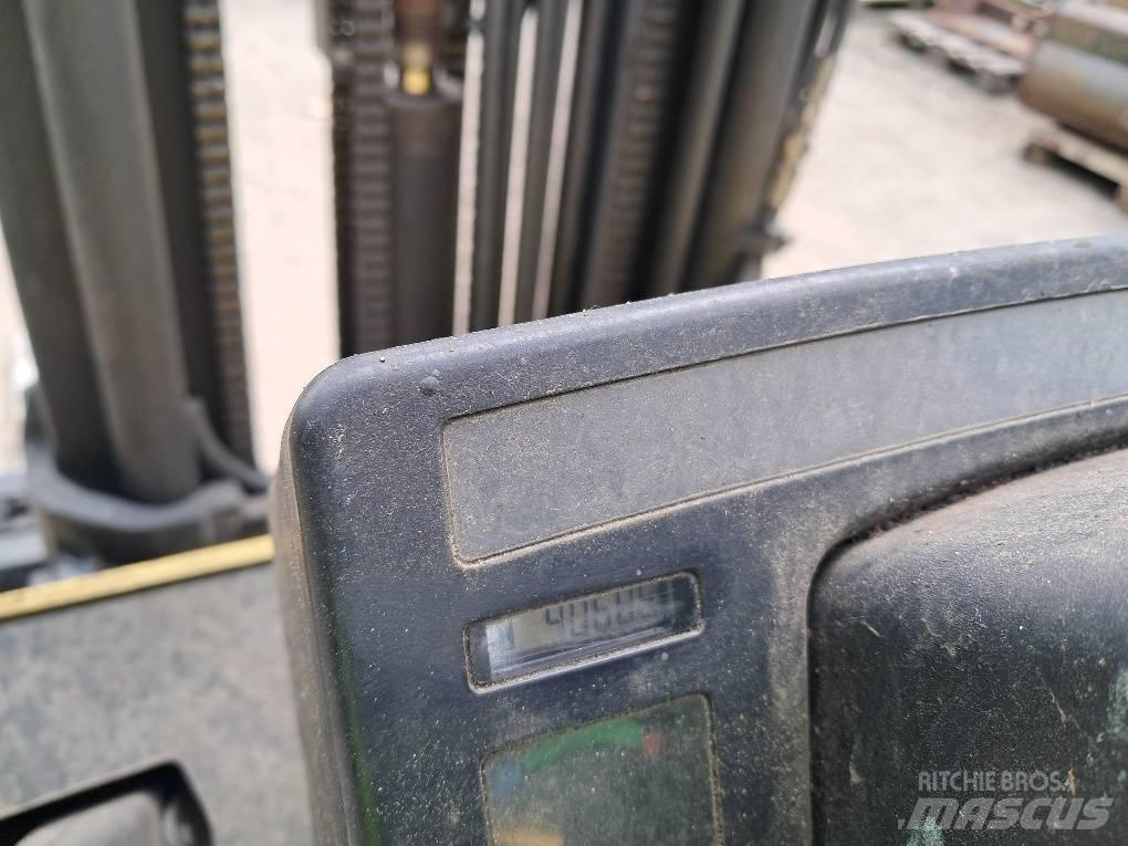 Hyster H250XL Nestekaasutrukit