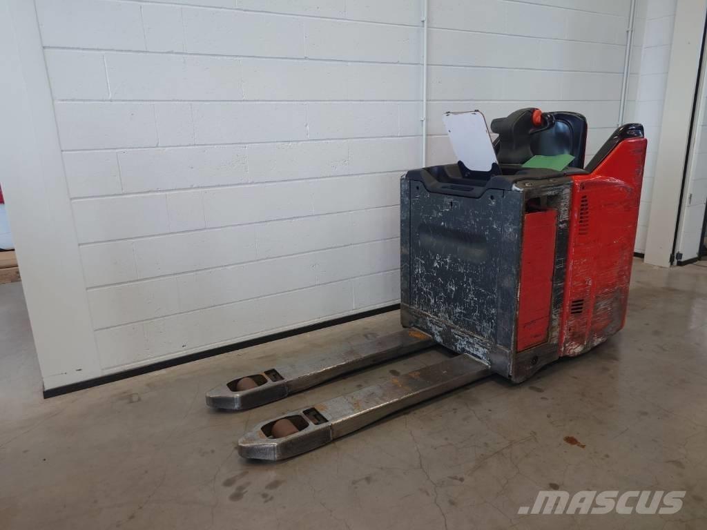 Linde T20SP/131 Lavansiirtotrukit ajotasolla