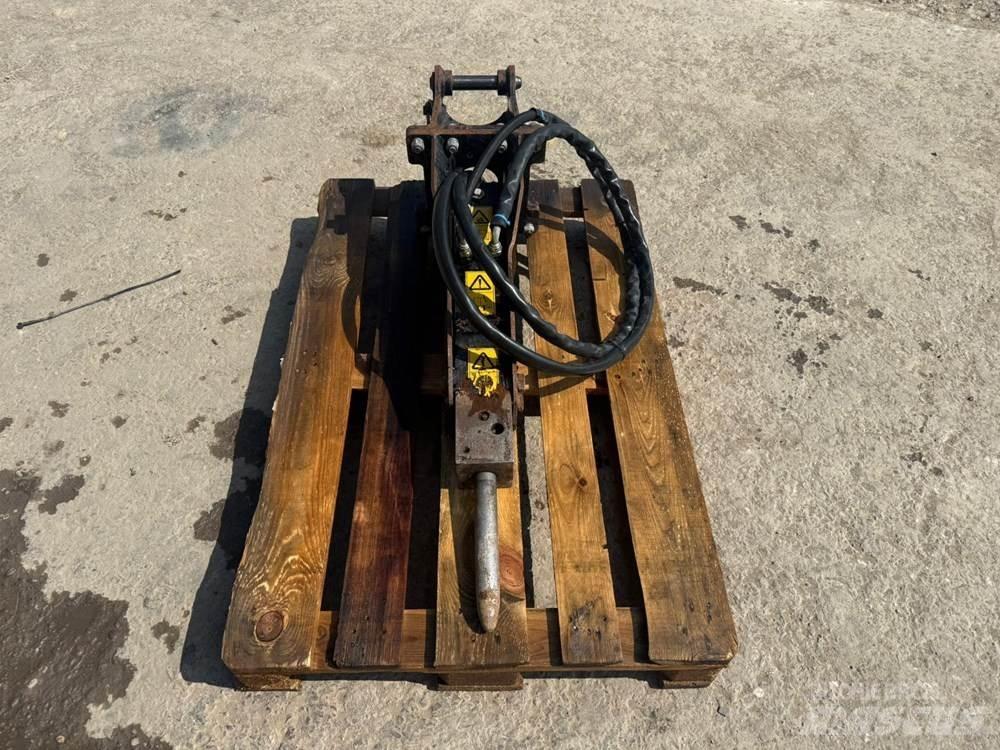 JCB HM012T BREAKER Lisävarusteet ja komponentit