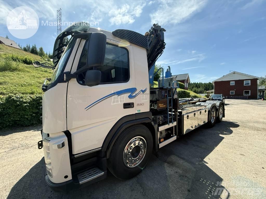 Volvo FM 330 Nosturiautot