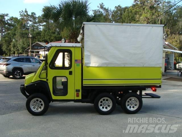 Kawasaki MULE 6X4 Taajamakoneet