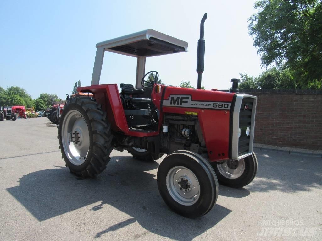 Massey Ferguson 590 Traktorit